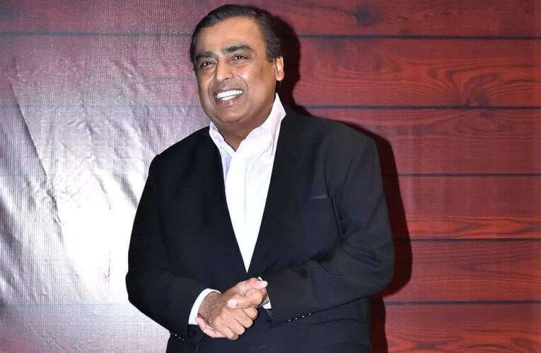 Reliance AGM 2024 Live Updates: Mukesh Ambani to address shareholders shortly